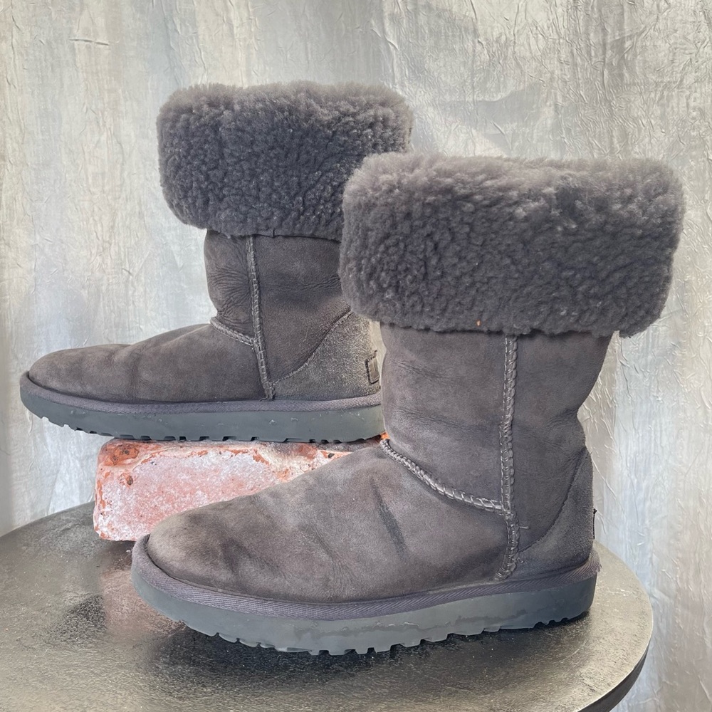UGG boots Gray tall cuff sheepskin fur Classic winter size 6 fall winter warm - Picture 4 of 11